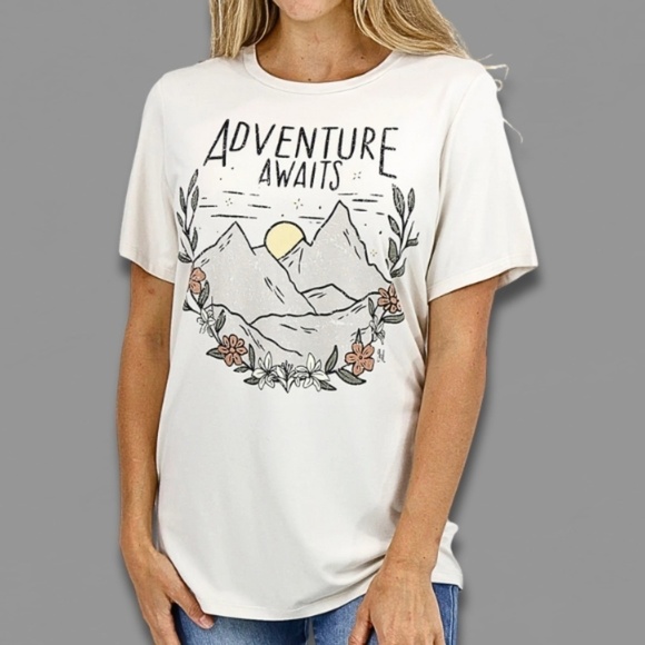 Grace and Lace Adventure Awaits Graphic Tee Cream Small - Picture 2 of 8